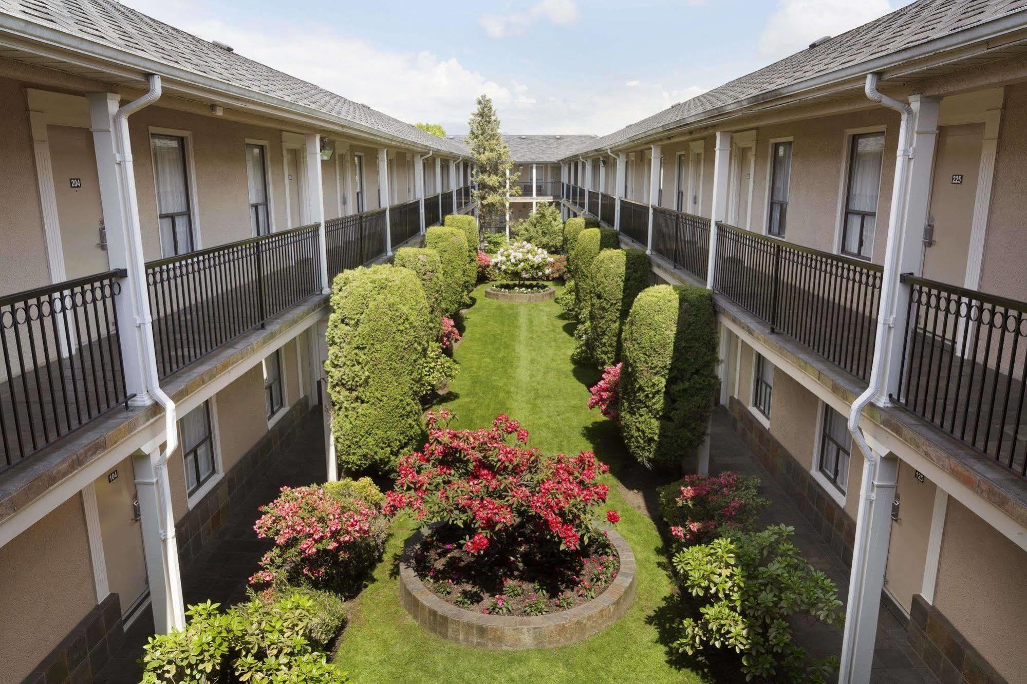 Days Inn By Wyndham Vancouver Metro Exterior foto